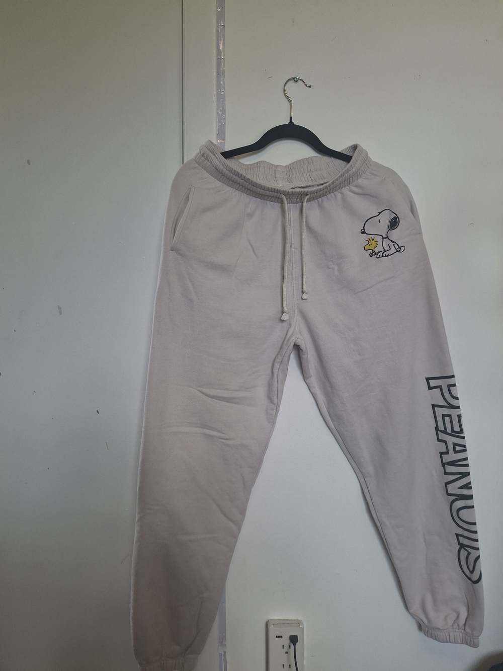 Peanuts Light Gray Snoopy & Woodstock Jogger Sweatpants